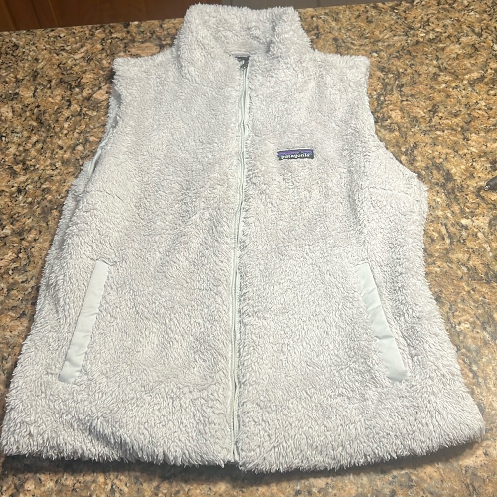 Patagonia Los Gatos Sherpa Vest - women’s Large
